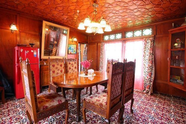 Houseboat Lily Of Nageen Srīnagar Dış mekan fotoğraf