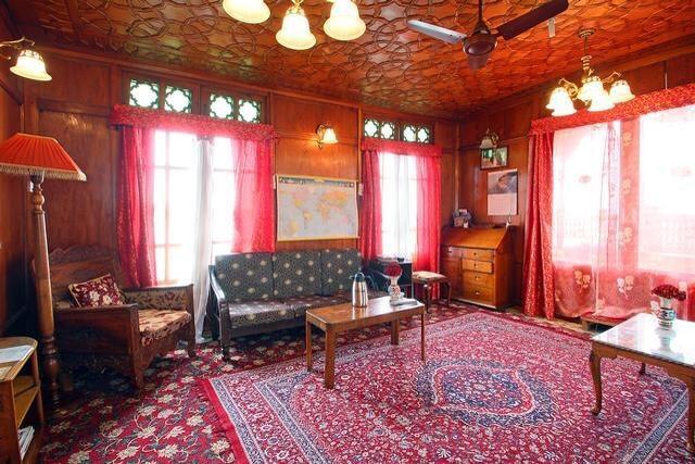 Houseboat Lily Of Nageen Srīnagar Dış mekan fotoğraf