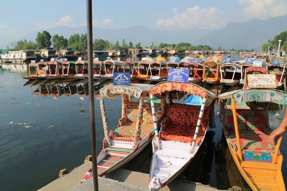 Houseboat Lily Of Nageen Srīnagar Dış mekan fotoğraf